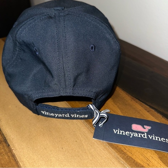 Vineyard Vines Navy Blue Baseball Cap with VV Logo and Adjustable Back - Picture 4 of 7